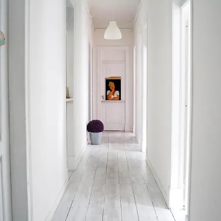Aloha House H Carcavelos (Lisbon)