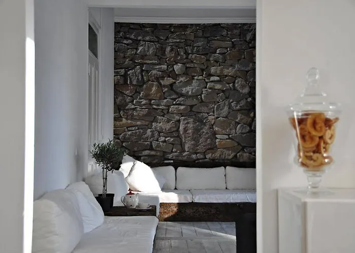 Aloha House H * Carcavelos (Lisbon)